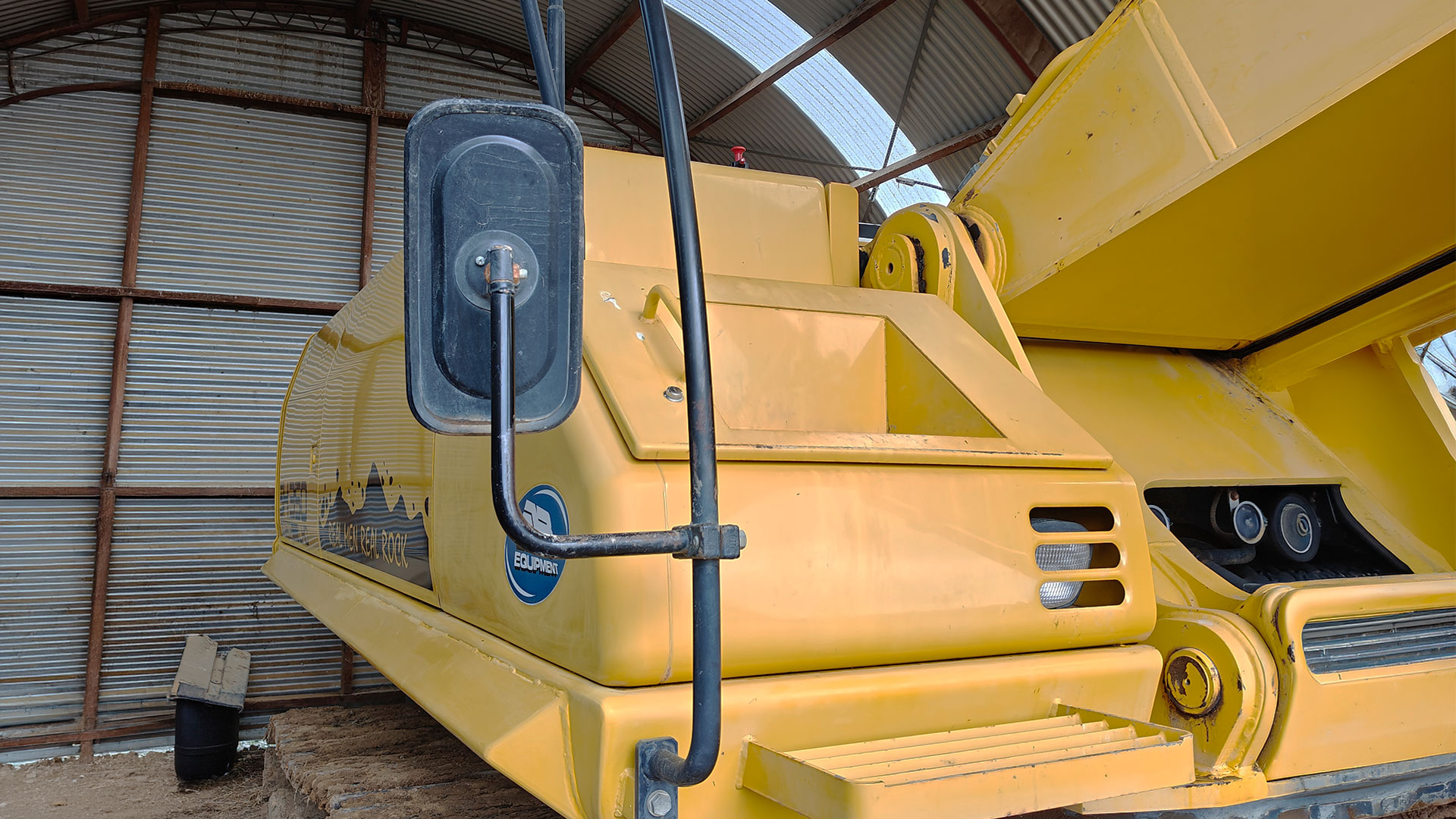 Industrial machinery before Nano-Clear protection